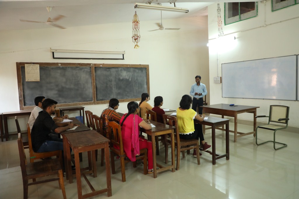 16.Material_Science_Class_Room-2_S-10_