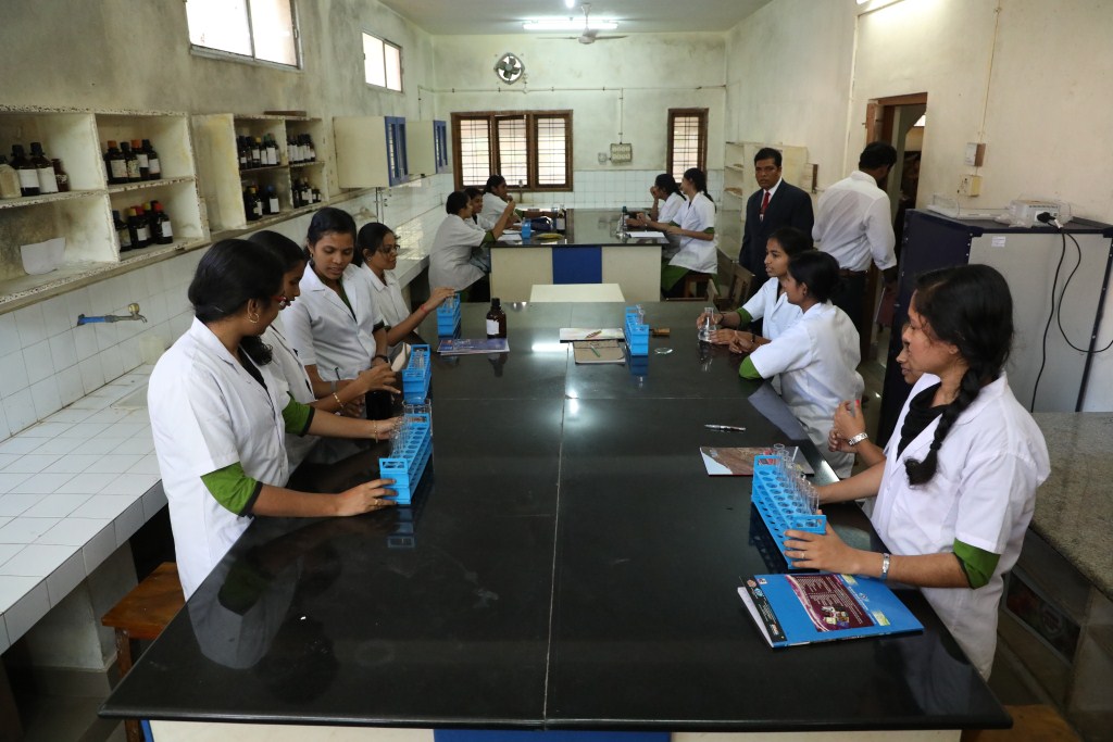 1.Applied_Botany_Student_Lab_I