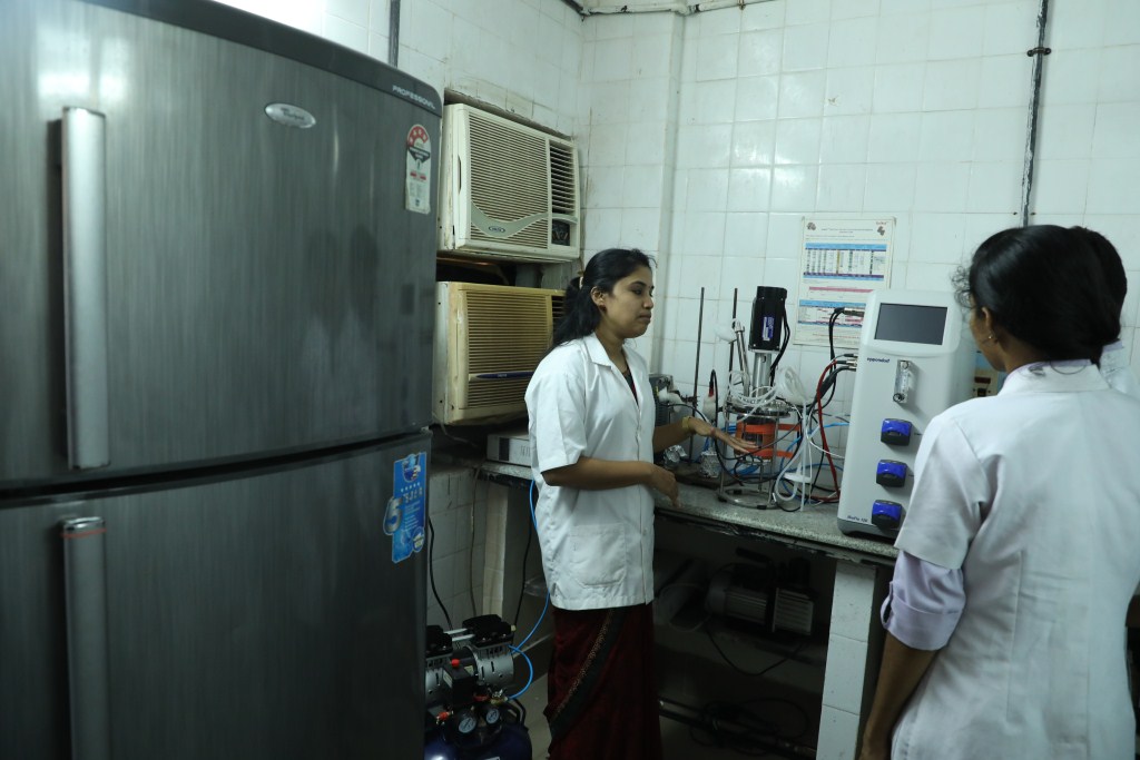 34.Biotechnology-Animal_Tissue_Culture_lab_18_